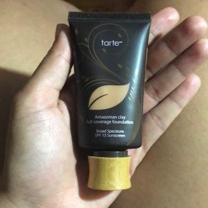 Tarte Amazonian clay full coverage foundation
